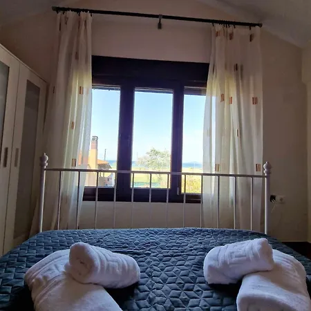 Next To The Sea Apartment
