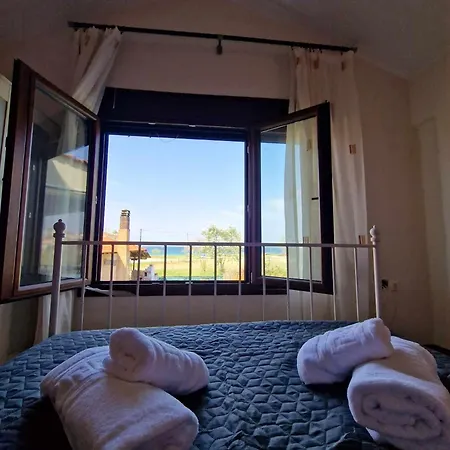 Apartment Next To The Sea Nea Roda