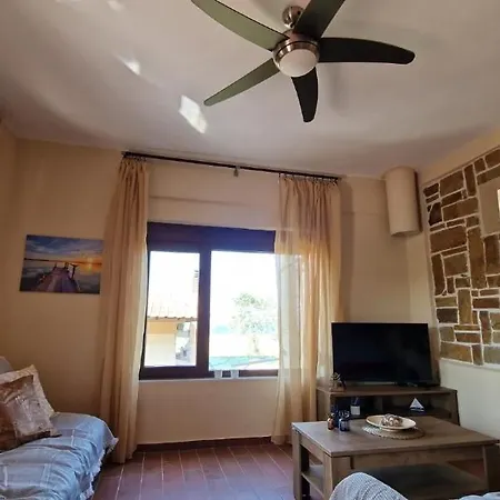 Next To The Sea Nea Roda